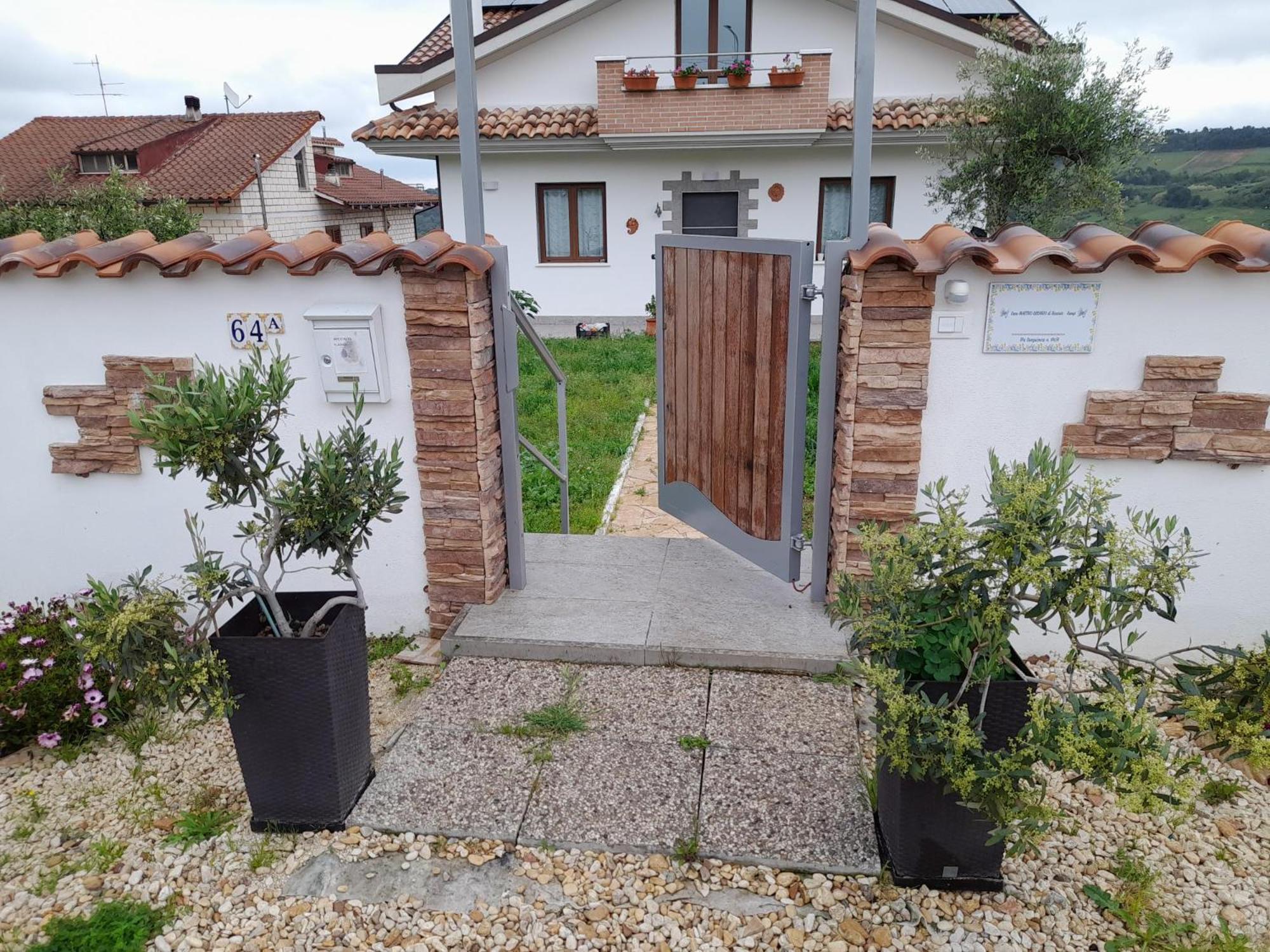Villa Mastro Oleario 5 Dal Mare 30 Dai Monti Torrevecchia Teatina Exterior photo